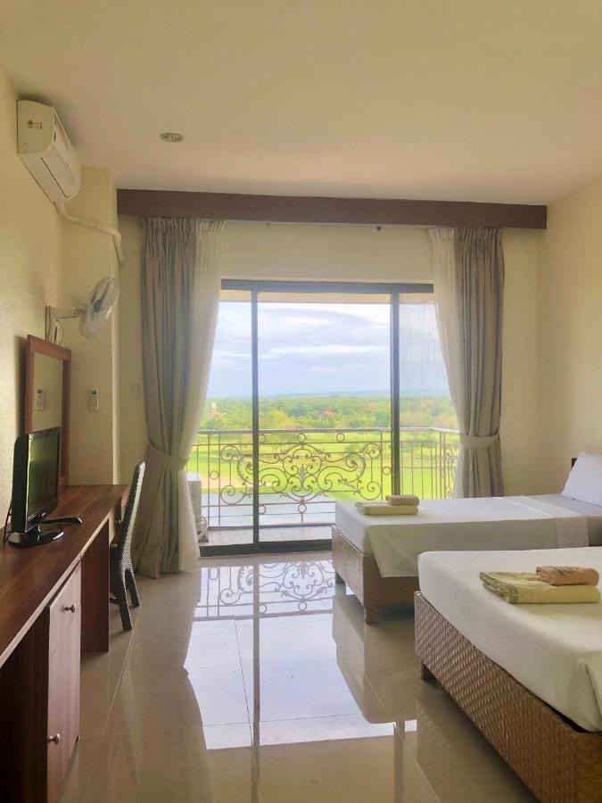 ควีนส์ ไอส์แลนด์ กอล์ฟ แอนด์ วิลเลจ Hotel Medellin ภายนอก รูปภาพ