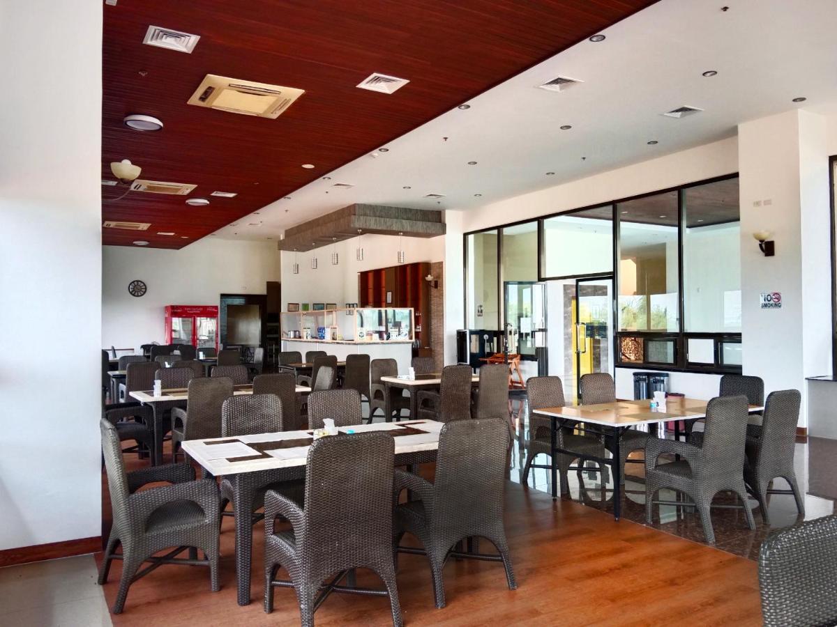 ควีนส์ ไอส์แลนด์ กอล์ฟ แอนด์ วิลเลจ Hotel Medellin ภายนอก รูปภาพ